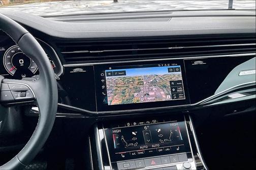 2025 Audi Q7 45 Premium Plus