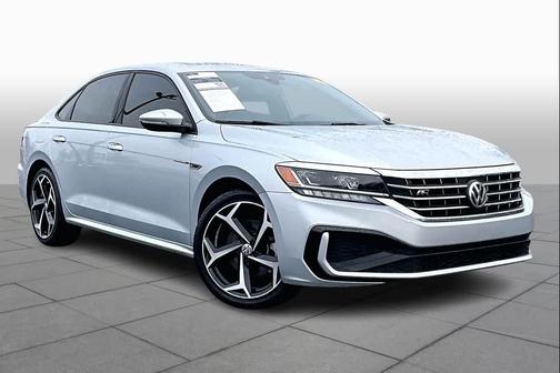 2021 Volkswagen Passat 2.0T R-Line