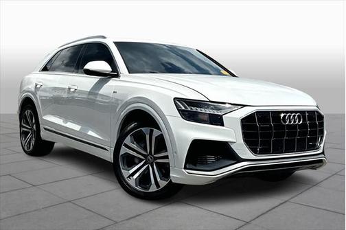 2022 Audi Q8 55 Premium Plus