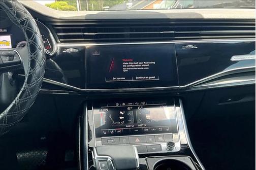 2022 Audi Q8 55 Premium Plus