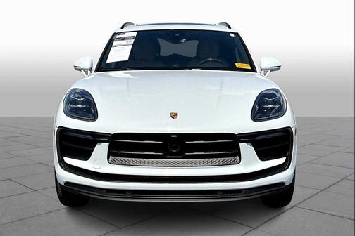 2025 Porsche Macan AWD