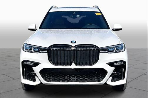 2022 BMW X7 M50i