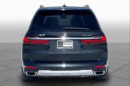 Black Sapphire Metallic 2022 BMW X7 xDrive40i