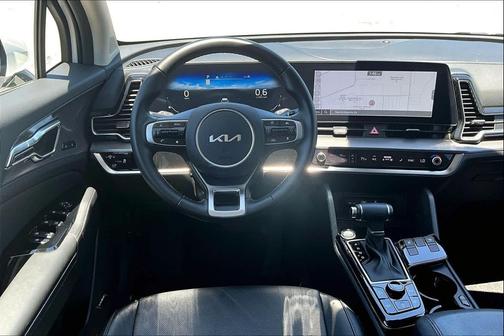 Glacial White Pearl 2024 Kia Sportage SX