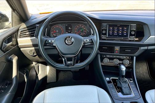 2020 Volkswagen Jetta 1.4T R-Line