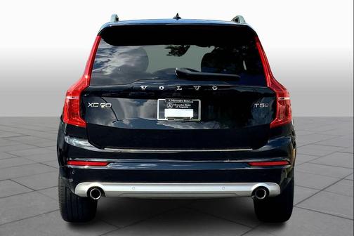 2019 Volvo XC90 T5 Momentum