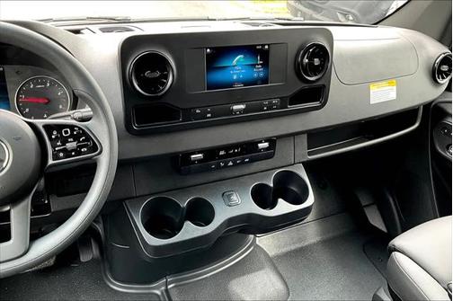 2024 Mercedes-Benz Sprinter 2500 Standard Roof
