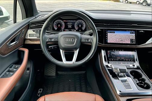 2025 Audi Q7 55 Premium Plus