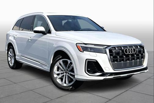 2025 Audi Q7 55 Premium Plus
