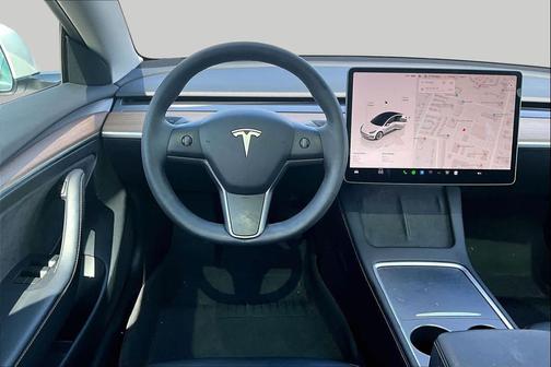 Pearl White Multi-Coat 2023 Tesla Model 3 Standard Range