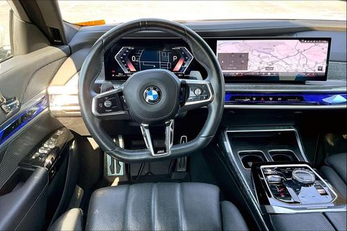 2023 BMW 740 i