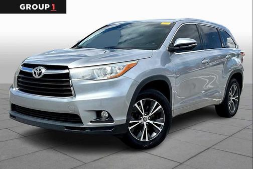 Silver Sky Metallic 2016 Toyota Highlander XLE