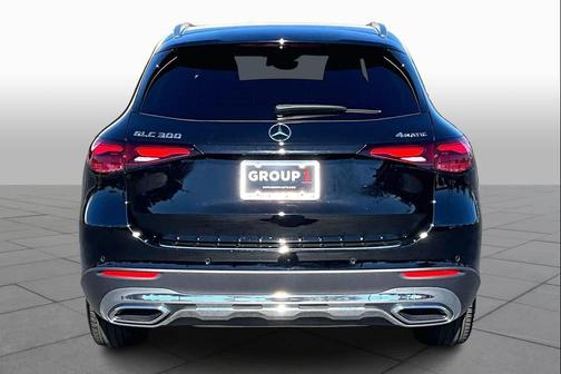 2025 Mercedes-Benz GLC 300 4MATIC