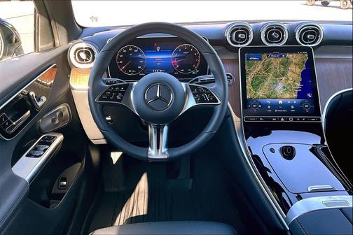 2025 Mercedes-Benz GLC 300 4MATIC
