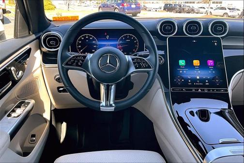 Polar White 2025 Mercedes-Benz GLC 300 Base