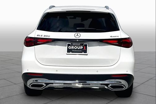 Polar White 2026 Mercedes-Benz GLC 300 4MATIC