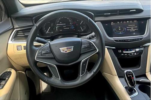 2018 Cadillac XT5 Base