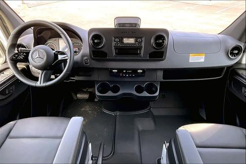 2025 Mercedes-Benz Sprinter 2500 High Roof