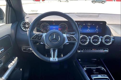 Night Black 2025 Mercedes-Benz GLA 250 4MATIC