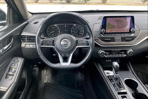 Super Black 2019 Nissan Altima 2.5 SL