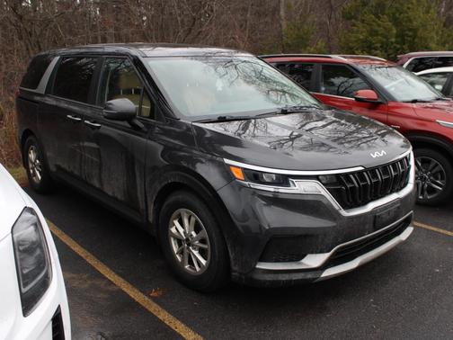 2022 Kia Carnival LXS