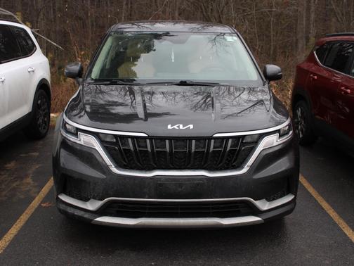 2022 Kia Carnival LXS