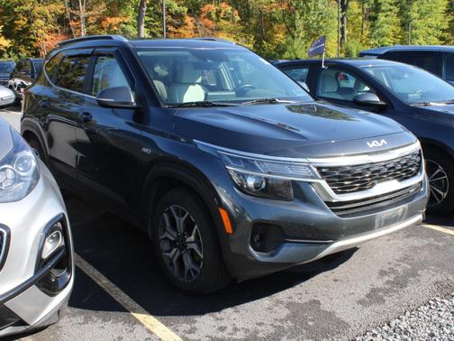 2022 Kia Seltos EX