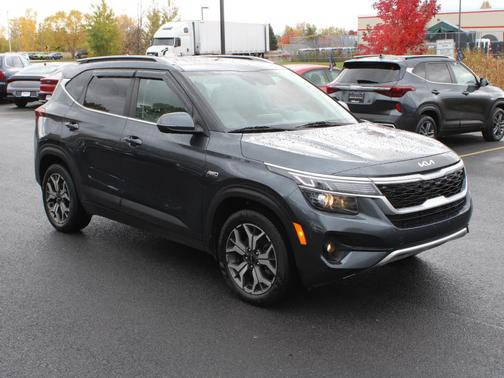 2022 Kia Seltos EX