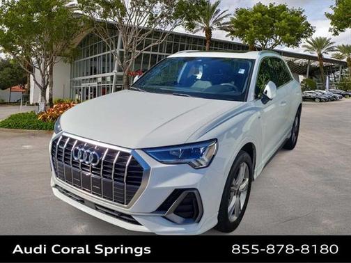 2023 Audi Q3 Premium 45 TFSI S line quattro Tiptronic