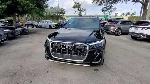 2025 Audi Q7 Premium Plus 55 TFSI quattro Tiptronic