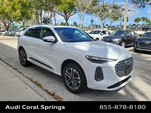 2025 Audi Q5 Premium TFSI quattro S tronic