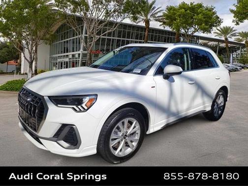 2025 Audi Q3 Premium 45 TFSI S line quattro Tiptronic