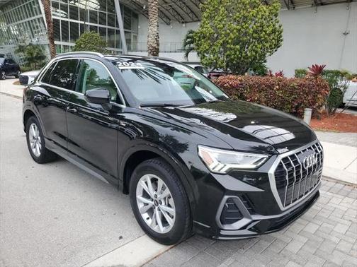 2024 Audi Q3 Premium 45 TFSI S line quattro Tiptronic