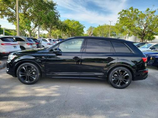 Black 2026 Audi Q7 S LINE PLUS