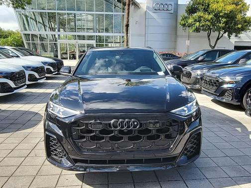 Black 2026 Audi Q8 Prestige