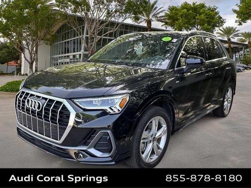 2022 Audi Q3 Premium Plus 45 TFSI S line quattro Tiptronic