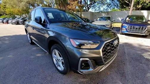 2023 Audi Q5 Premium Plus 55 TFSI e S line quattro S tronic