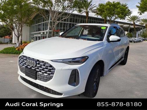 2025 Audi Q5 Premium TFSI quattro S tronic