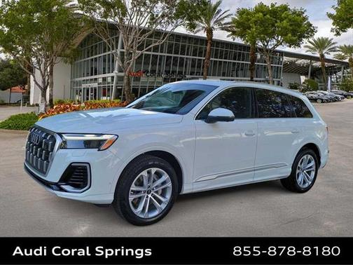 2025 Audi Q7 Premium 55 TFSI quattro Tiptronic