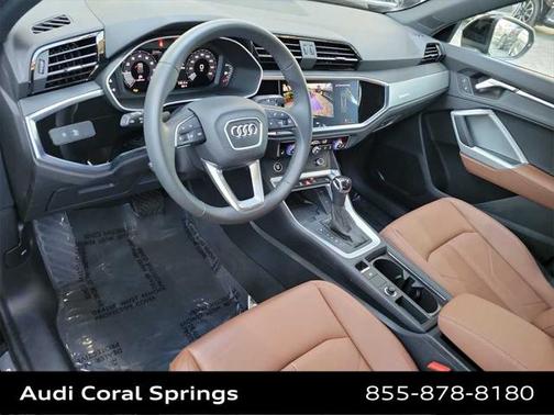 2025 Audi Q3 Premium 45 TFSI S line quattro Tiptronic