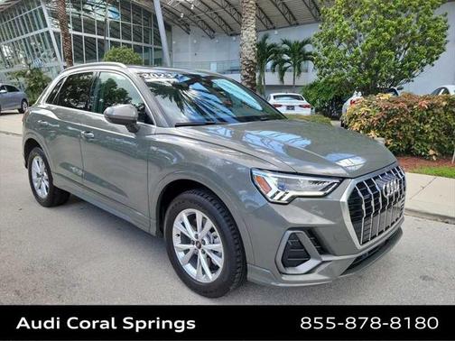 2023 Audi Q3 Premium Plus 45 TFSI S line quattro Tiptronic