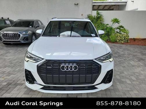 2025 Audi Q3 Premium 45 TFSI S line quattro Tiptronic