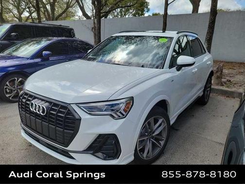 2025 Audi Q3 Premium 45 TFSI S line quattro Tiptronic