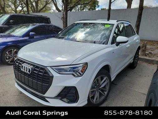 2025 Audi Q3 Premium 45 TFSI S line quattro Tiptronic