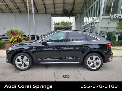 Mythos Black Metallic 2023 Audi Q5 45 S line Premium Plus