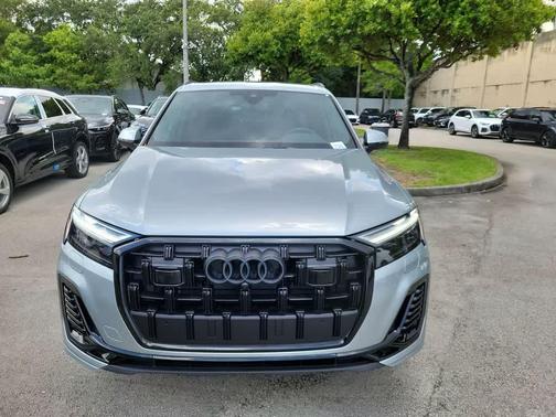 Silver 2026 Audi Q7