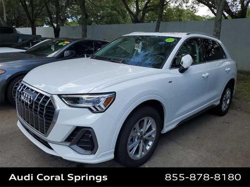 2025 Audi Q3 Premium 45 TFSI S line quattro Tiptronic