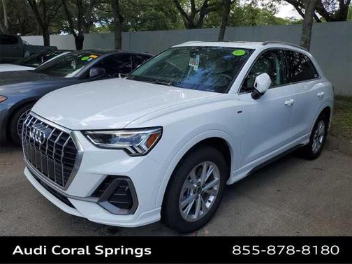 2025 Audi Q3 Premium 45 TFSI S line quattro Tiptronic