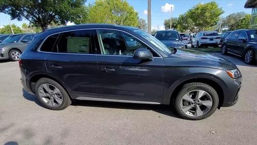 2023 Audi Q5 Premium Plus 40 TFSI quattro S tronic