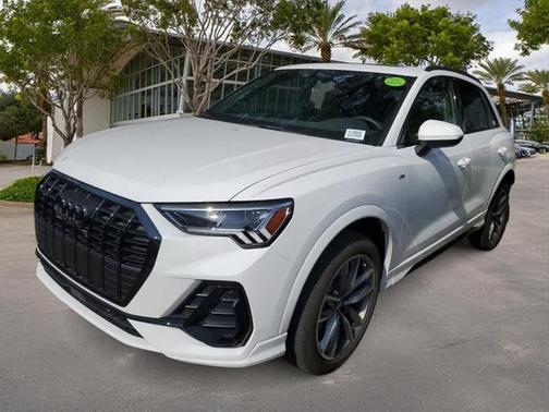 2024 Audi Q3 Premium 45 TFSI S line quattro Tiptronic
